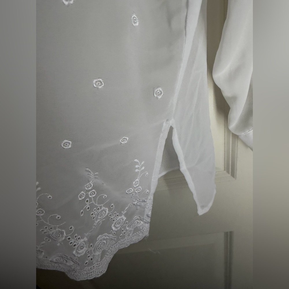 Victoria Halley Classic White Embroidered women’s blouse 2xL summer travel flora - Picture 9 of 11